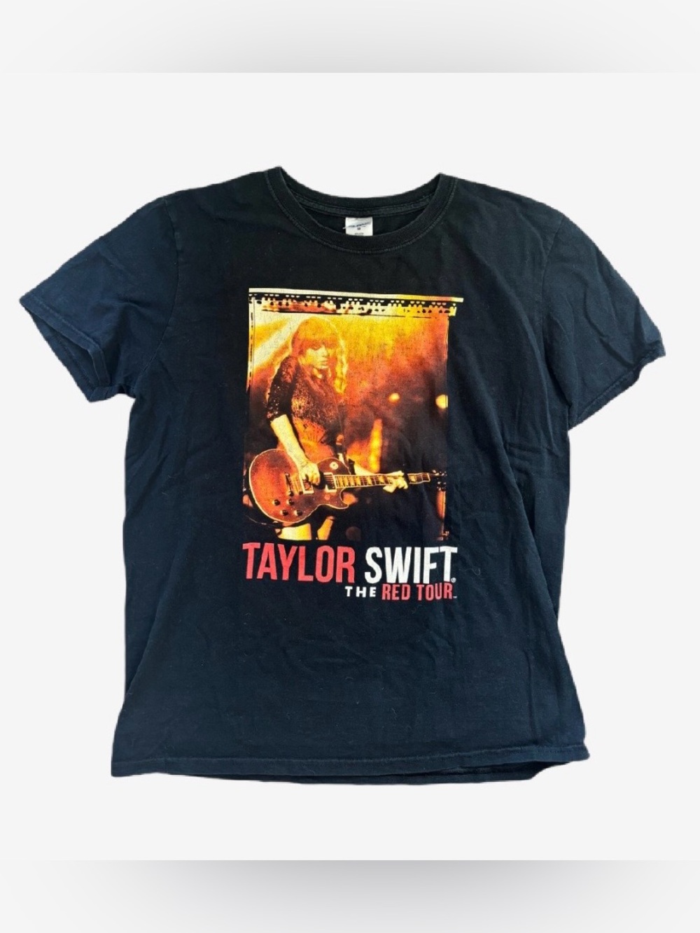 VINTAGE Taylor Swift Red Tour concert shirt